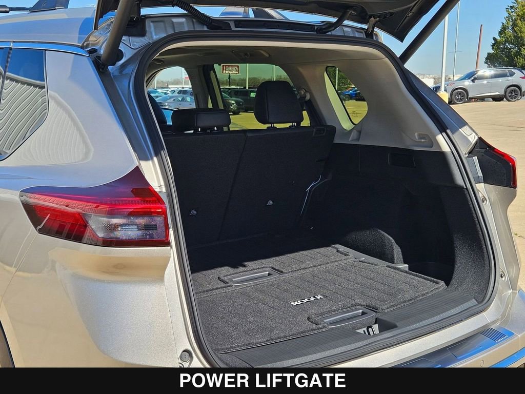 New 2026 Nissan Rogue Platinum image 29