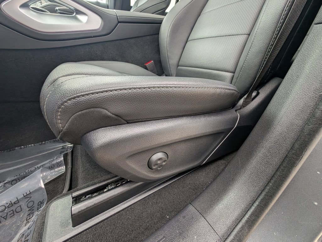 Used 2025 Mercedes-Benz GLE 350 4MATIC image 19