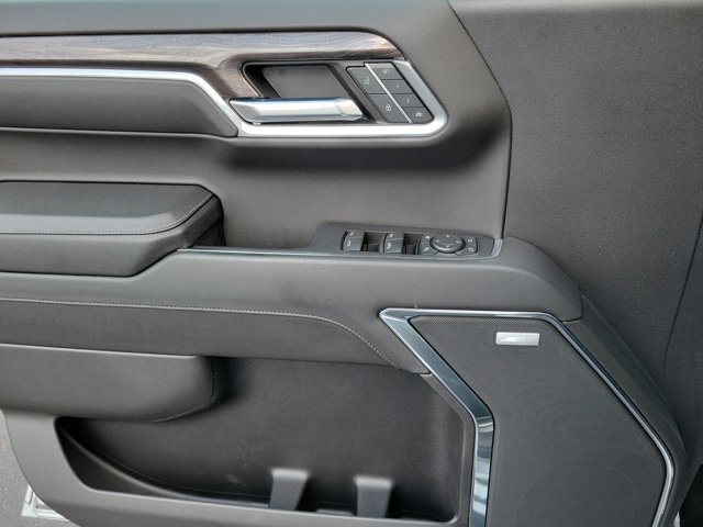 Used 2024 Chevrolet Silverado 1500 LTZ image 28