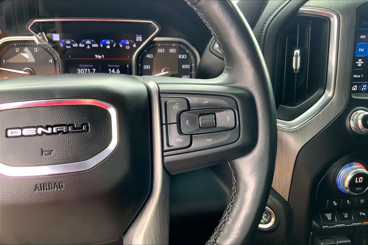 Used 2020 GMC Sierra 2500 Denali w/ Denali Ultimate Package AWD/4WD image 25