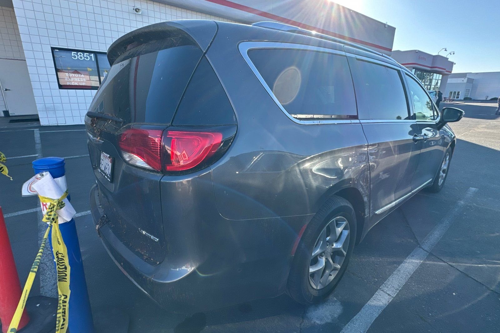 Used 2018 Chrysler Pacifica Limited w/ Advanced Safetytec Group image 5