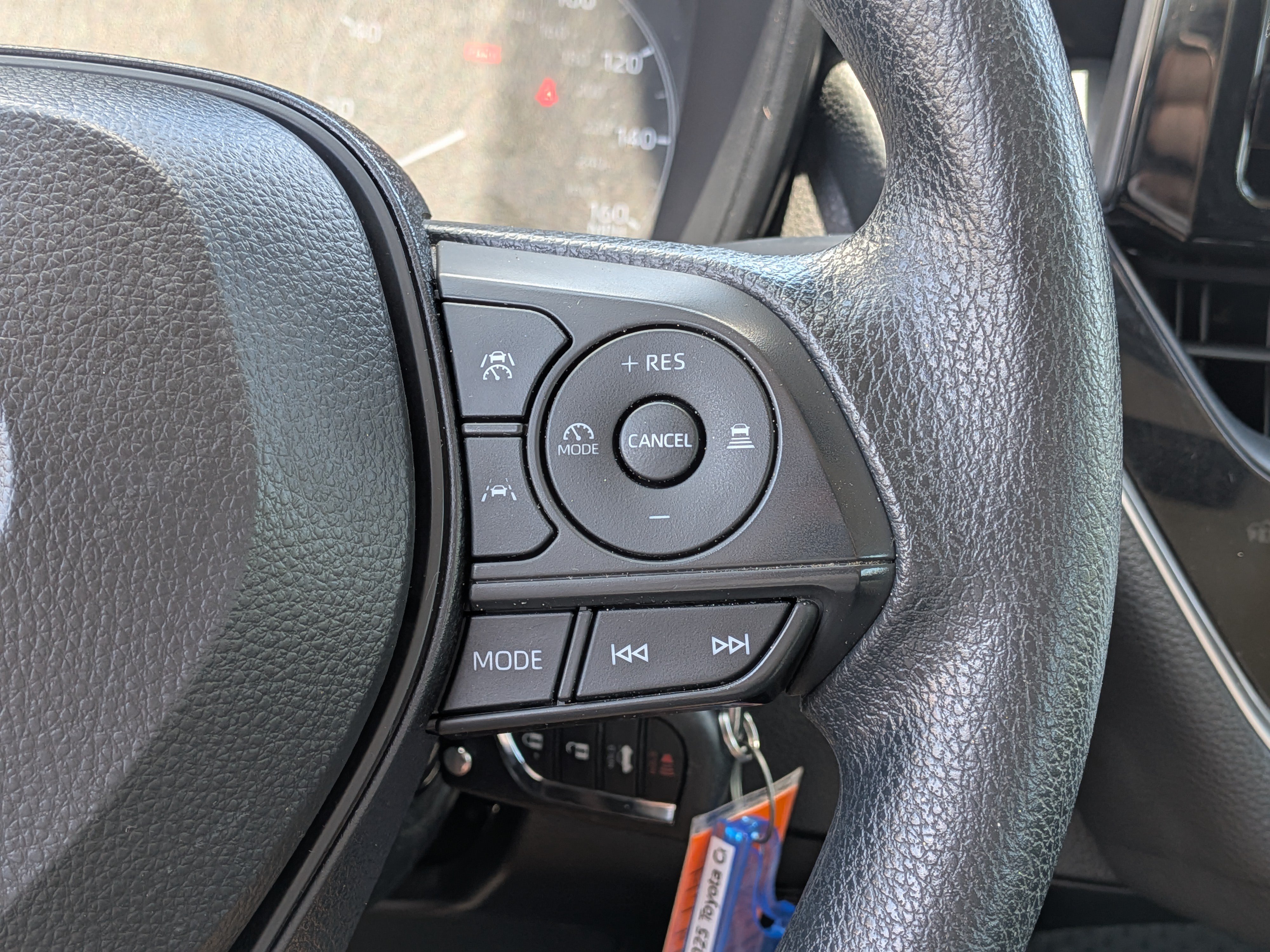 Used 2025 Toyota Corolla LE FWD image 24
