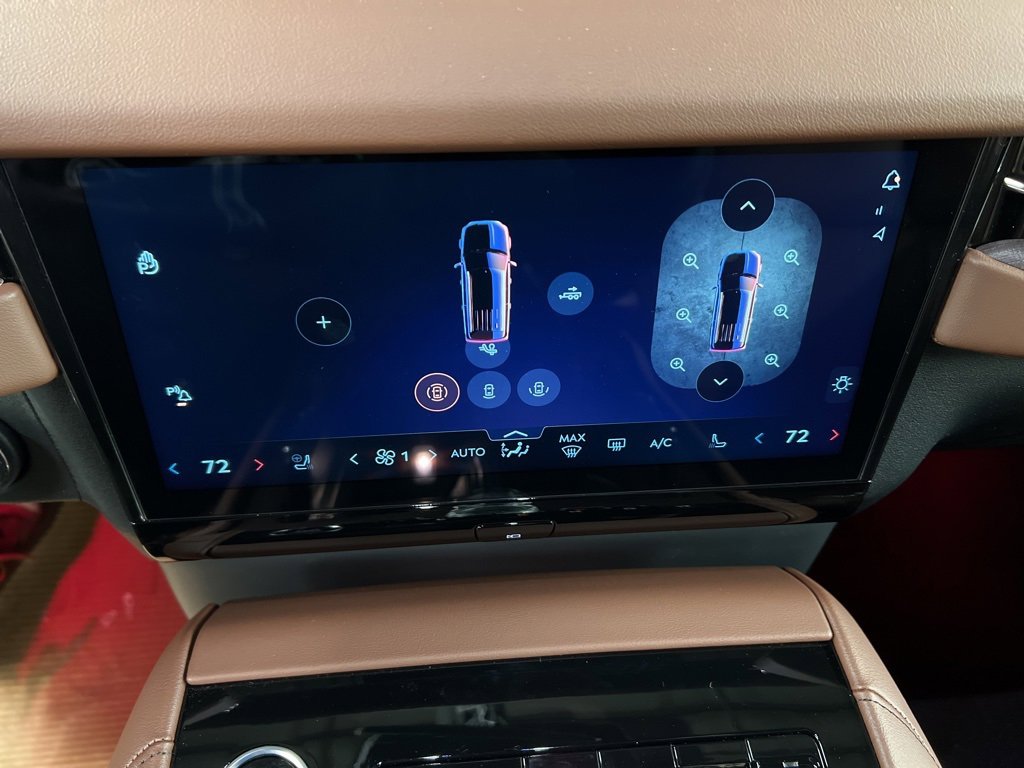 New 2026 Lincoln Navigator Reserve image 14