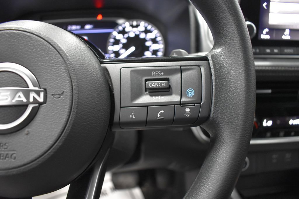 Used 2022 Nissan Rogue SV image 24