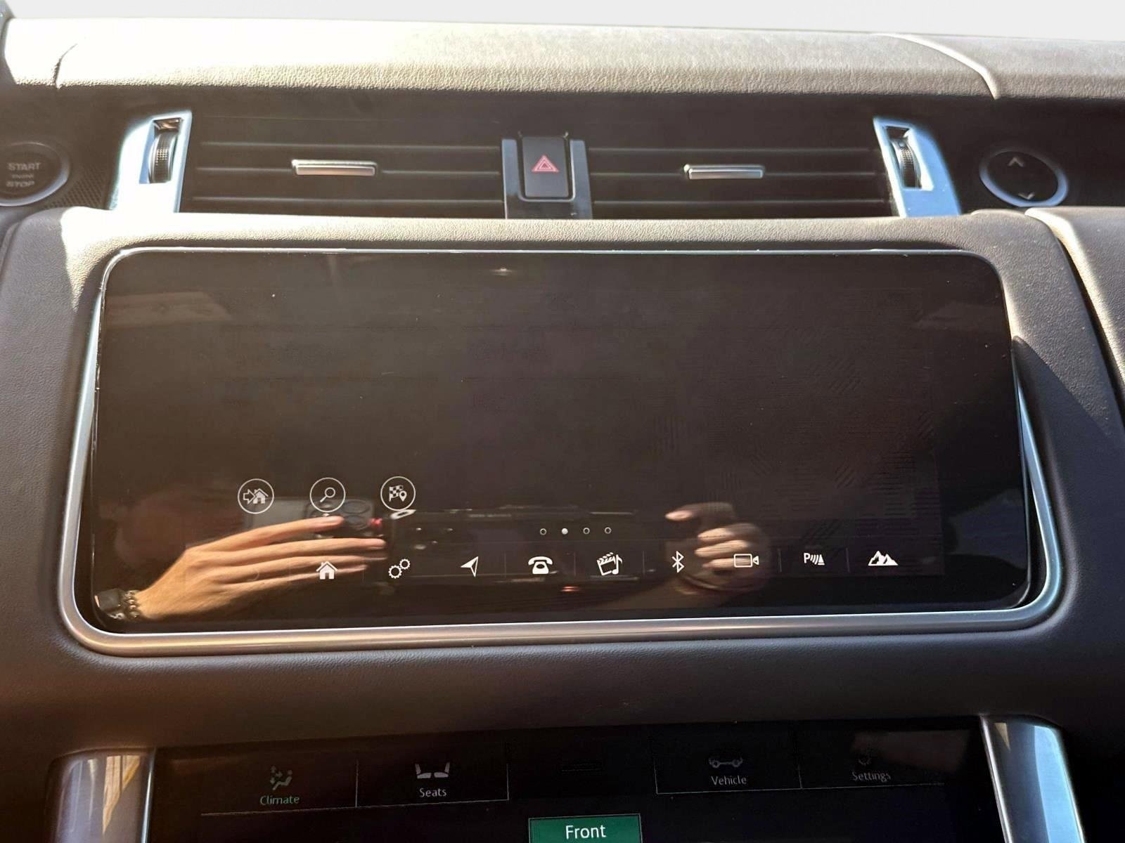 Used 2021 Land Rover Range Rover Sport HST image 18