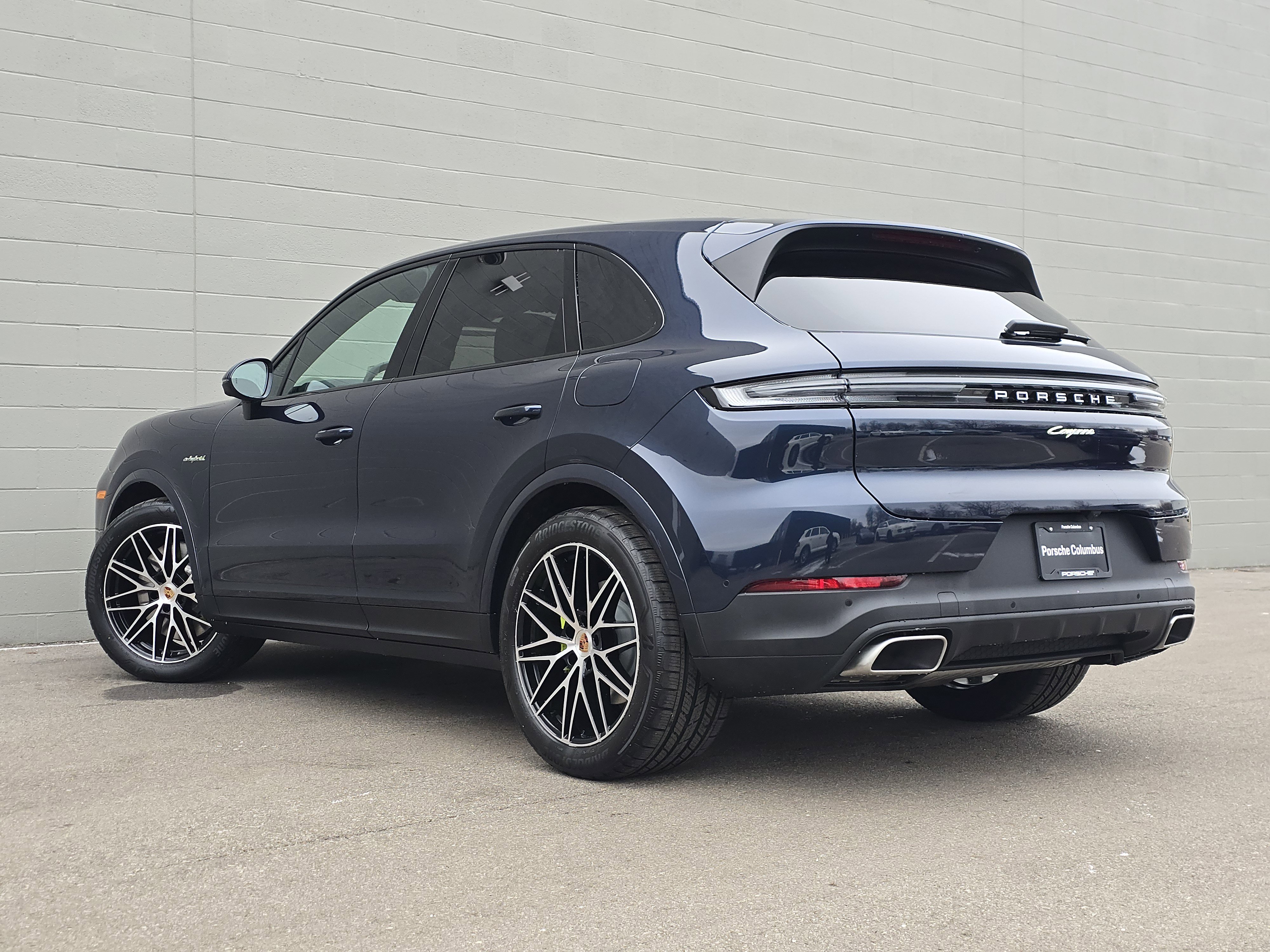 New 2026 Porsche Cayenne E-Hybrid image 3