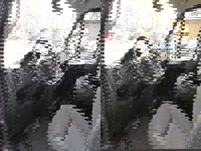 Used 2017 RAM ProMaster 3500 w/ Premium Appearance Group image 17