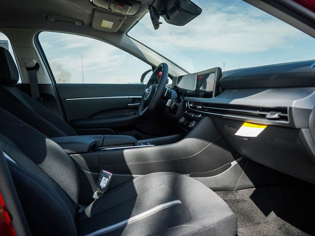 New 2026 Hyundai Sonata SEL FWD image 9