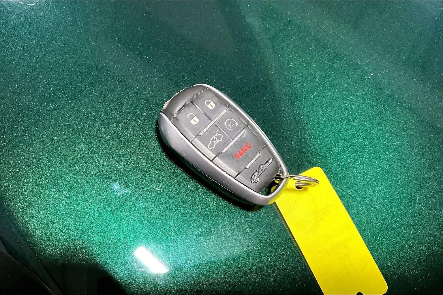 Used 2020 Alfa Romeo Stelvio Ti Lusso AWD/4WD image 15