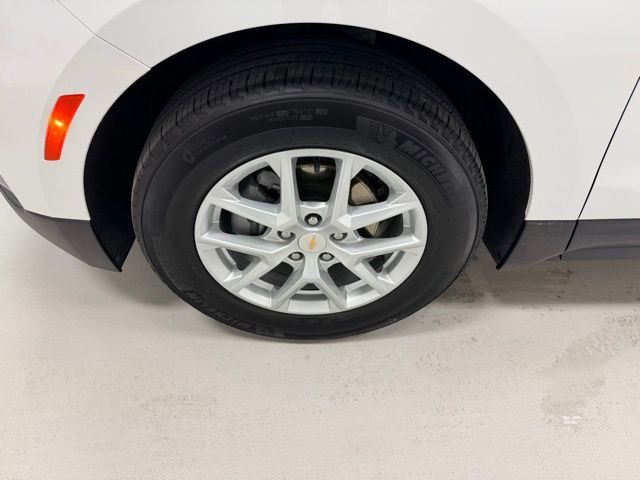 Certified 2024 Chevrolet Equinox LT w/ LPO, Floor Liner Package FWD image 17