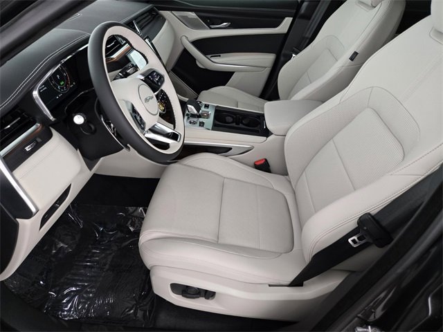 New 2026 Jaguar F-PACE R-Dynamic S image 10
