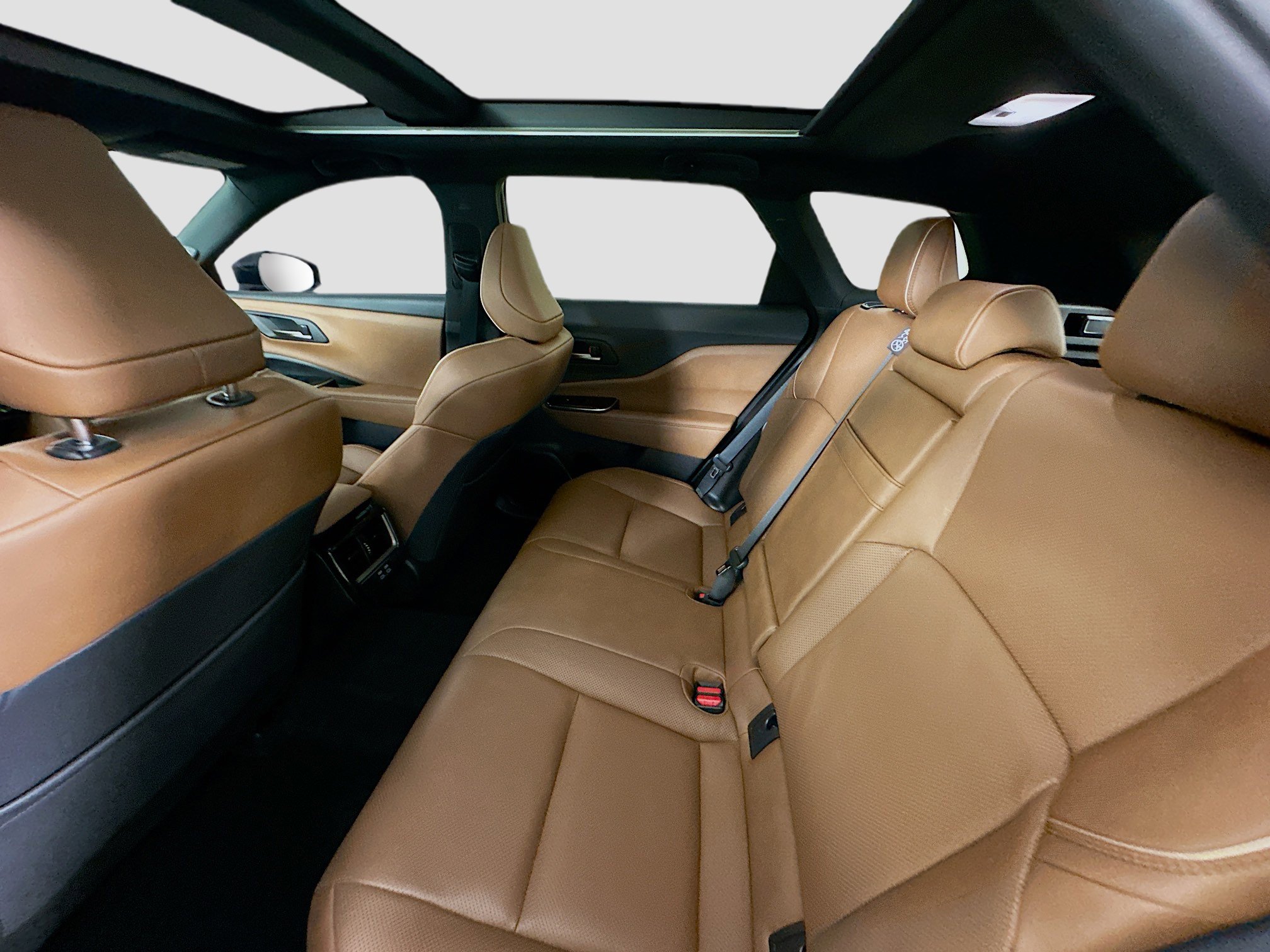 Used 2025 Toyota Crown Signia w/ Advanced Technology Package image 33