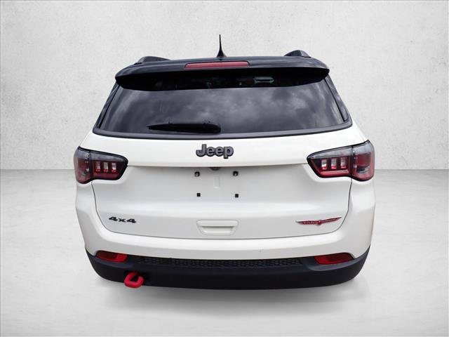 Used 2018 Jeep Compass Trailhawk w/ Leather Interior Group AWD/4WD image 13