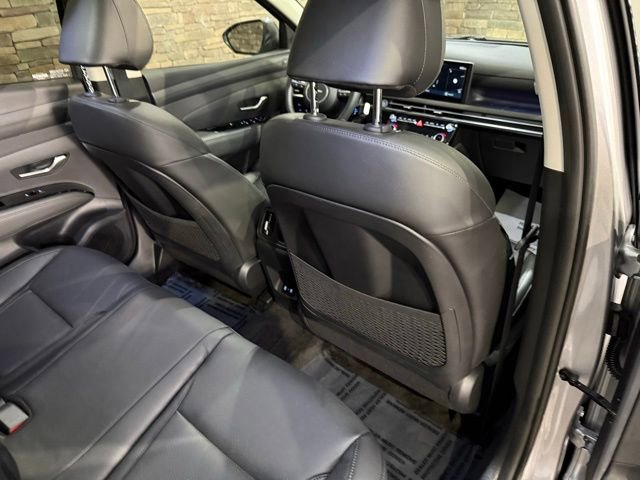 Used 2025 Hyundai Tucson Limited AWD/4WD image 32