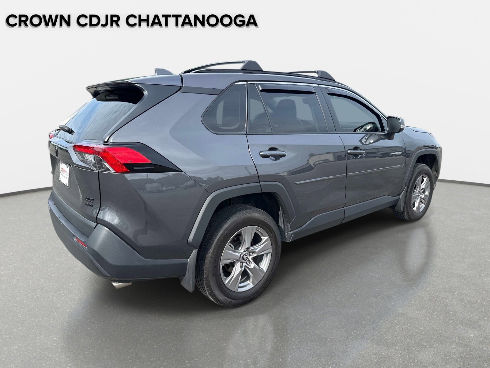 Used 2024 Toyota RAV4 XLE AWD/4WD image 5
