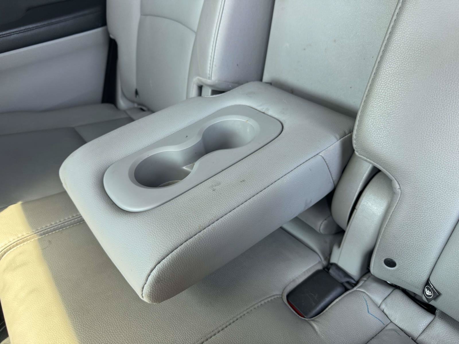 Used 2017 Honda Pilot EX-L image 9