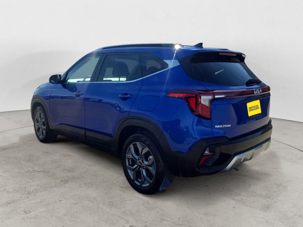 Used 2024 Kia Seltos S AWD/4WD image 3