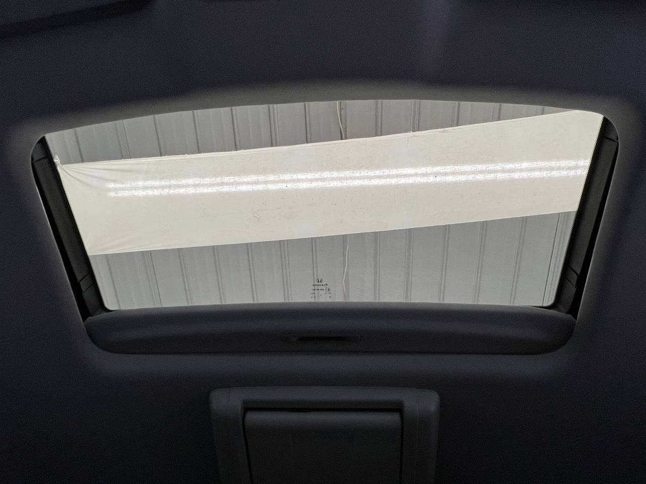 Used 2016 Honda Pilot Elite image 31