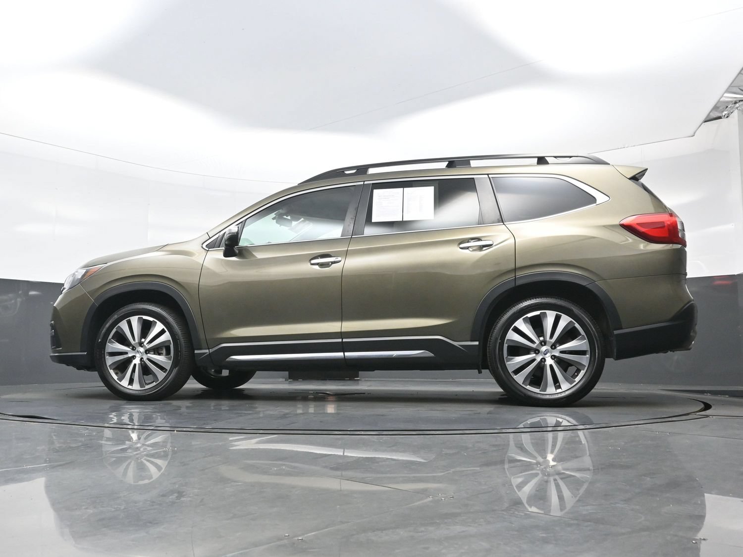 Used 2022 Subaru Ascent Touring AWD/4WD image 32