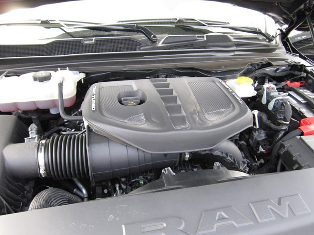 Used 2025 RAM 1500 Limited AWD/4WD image 47