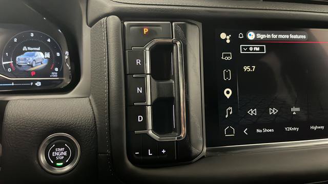 Used 2024 GMC Yukon XL Denali AWD/4WD image 19