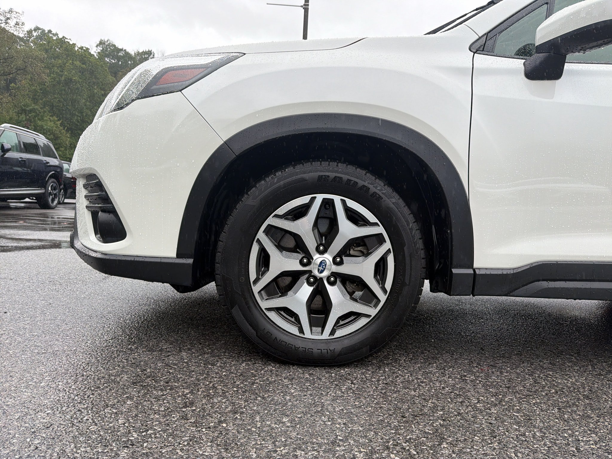 Certified 2023 Subaru Forester Premium AWD/4WD image 9