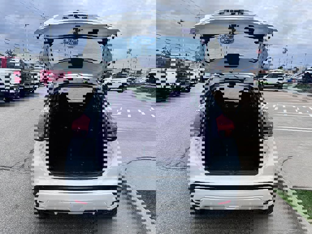 Used 2021 Nissan Kicks SV FWD image 15