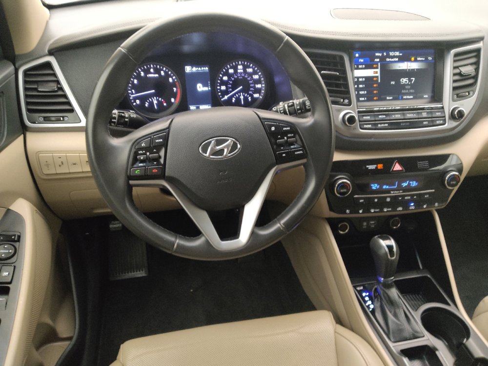 Used 2016 Hyundai Tucson Limited w/ Option Group 03 AWD/4WD image 22
