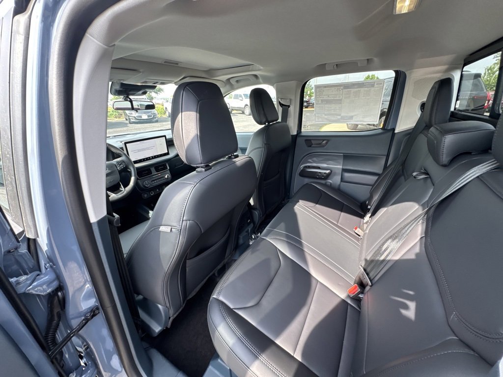 New 2025 Ford Maverick Lariat w/ Black Appearance Package image 12