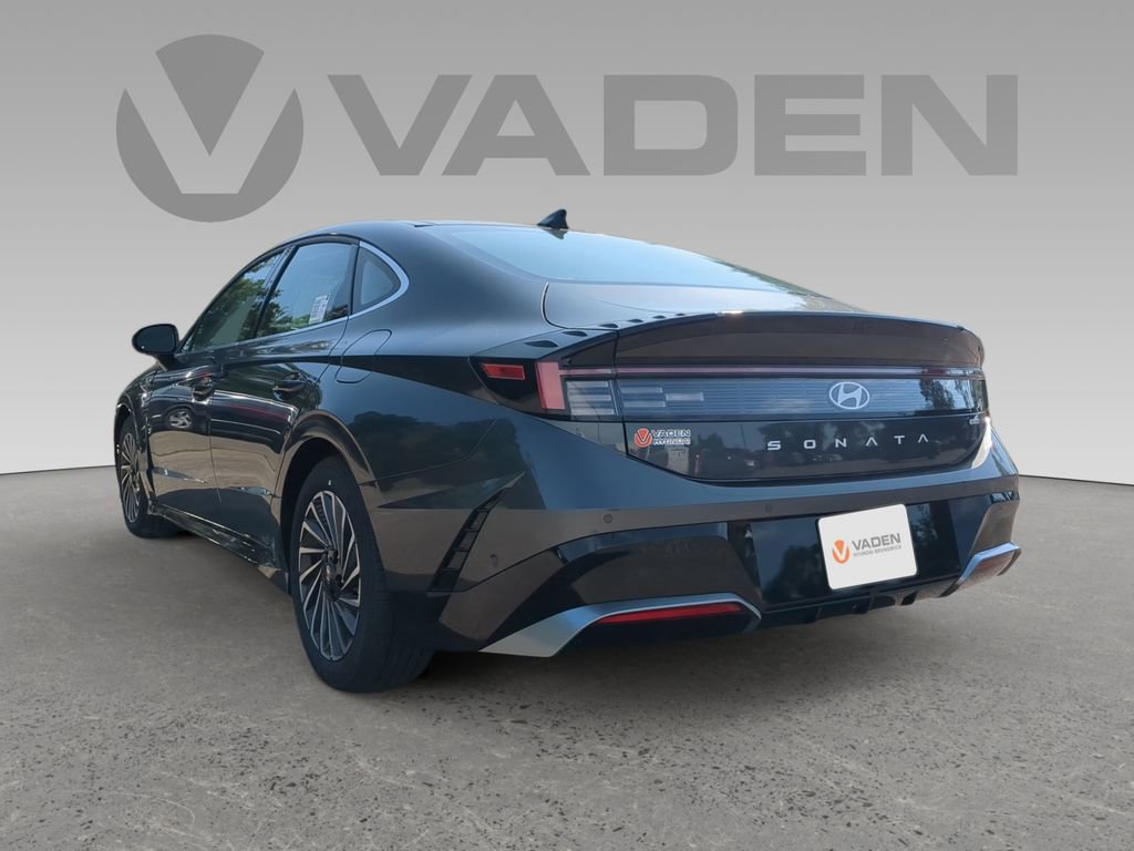 New 2024 Hyundai Sonata Limited image 3