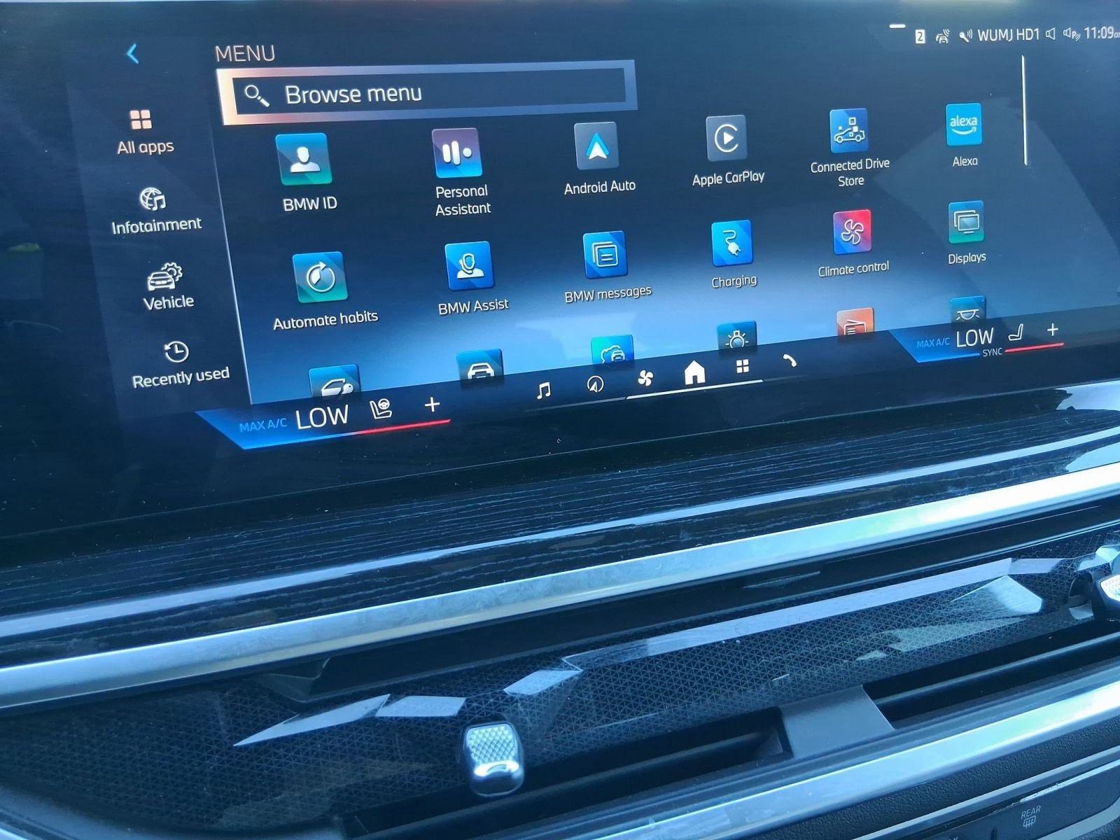 Certified 2024 BMW X5 xDrive50e w/ M Sport Package image 24