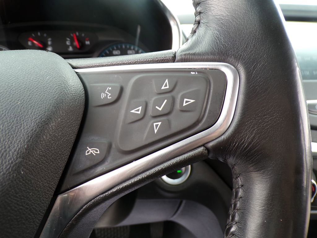 Used 2018 Chevrolet Equinox LT FWD image 30