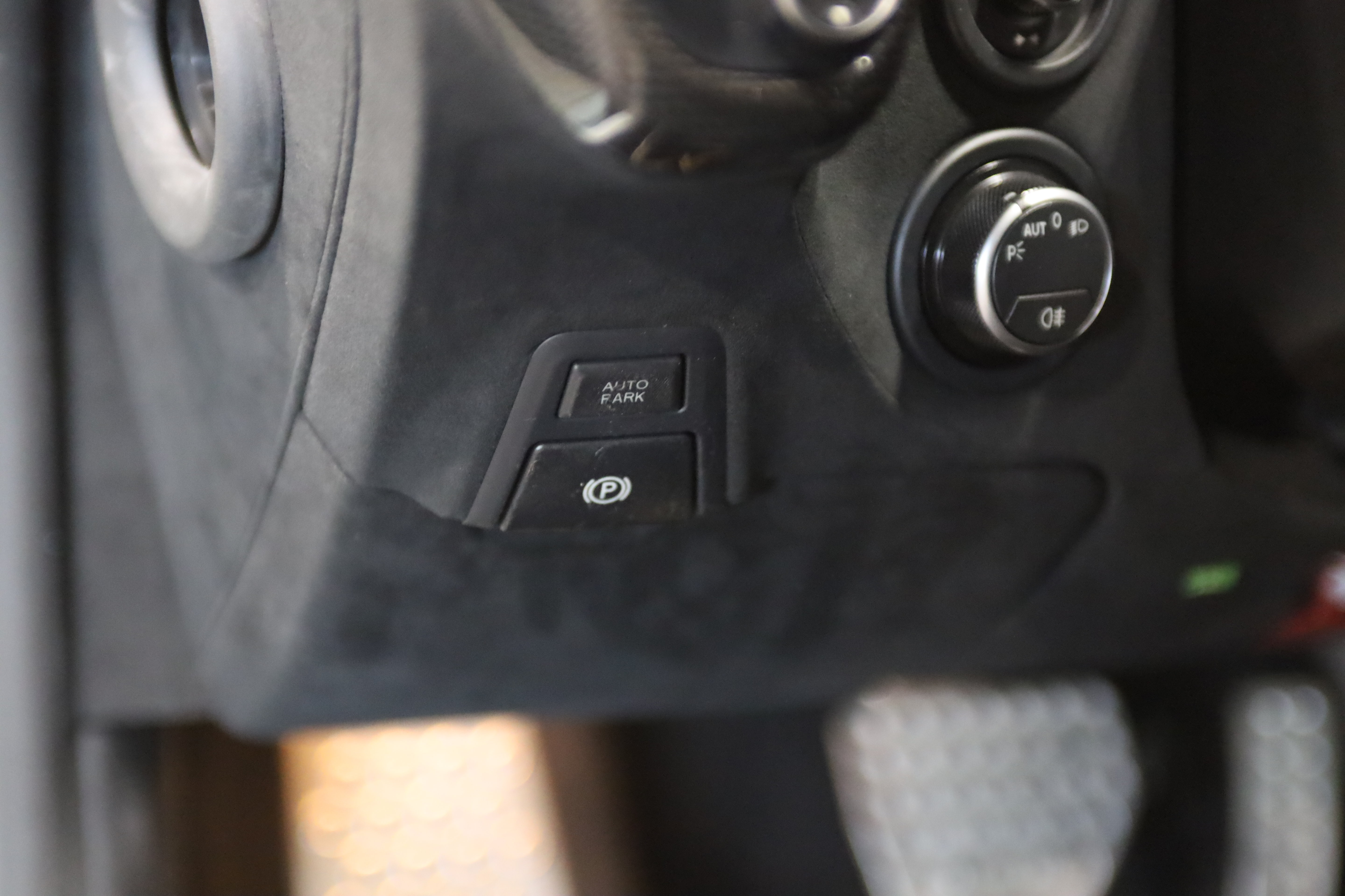 Used 2015 Ferrari F12 Berlinetta RWD image 22