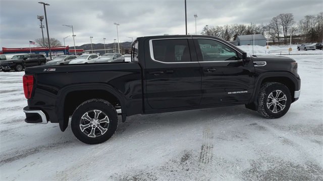 New 2026 GMC Sierra 1500 SLE image 41