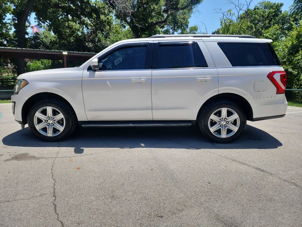 Used 2019 Ford Expedition XLT w/ Equipment Group 202A image 6