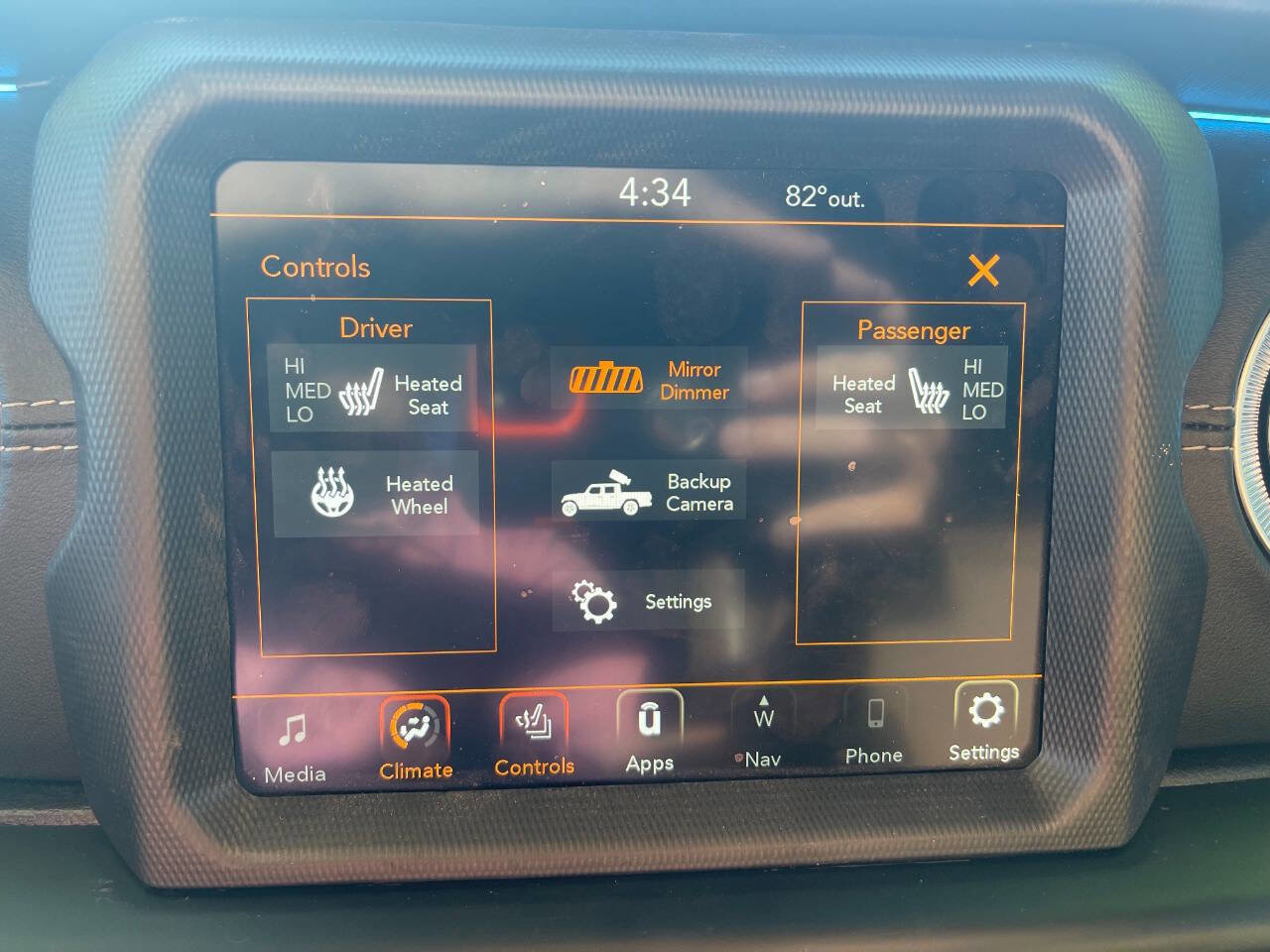 Used 2020 Jeep Gladiator Overland image 16