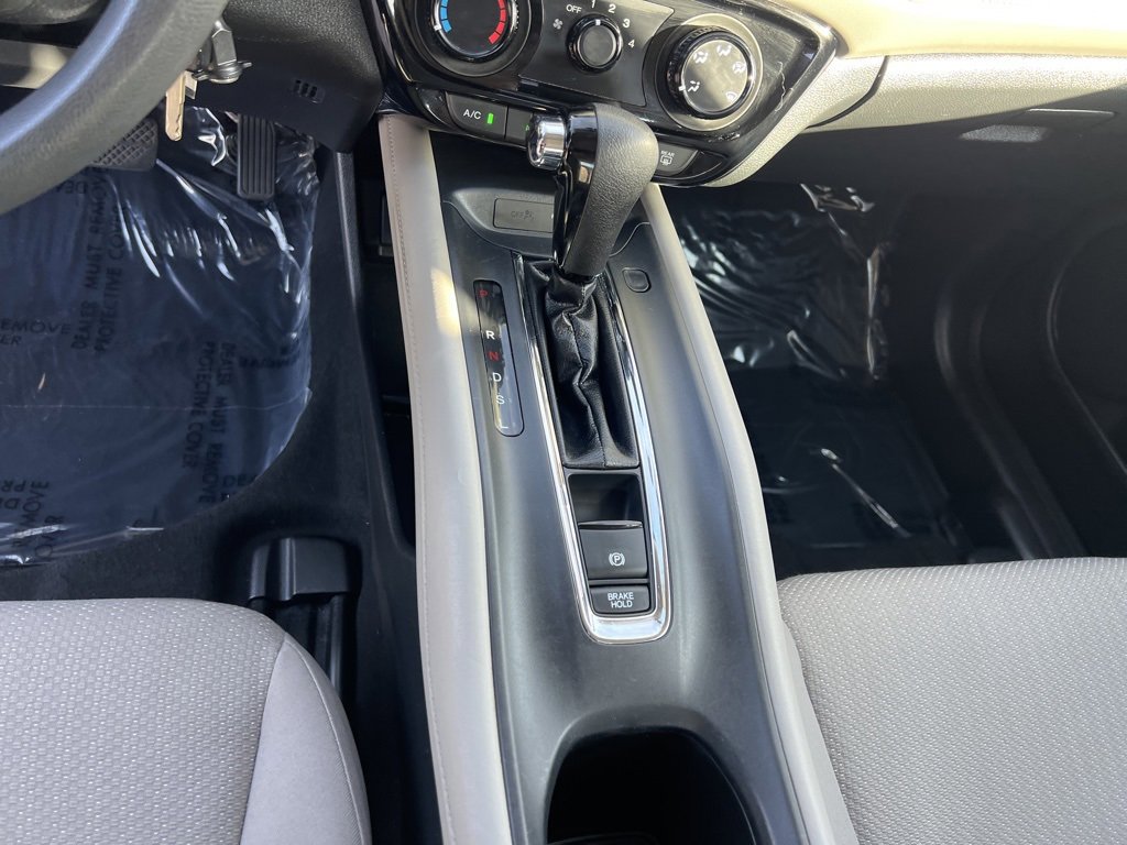 Used 2017 Honda HR-V LX image 17