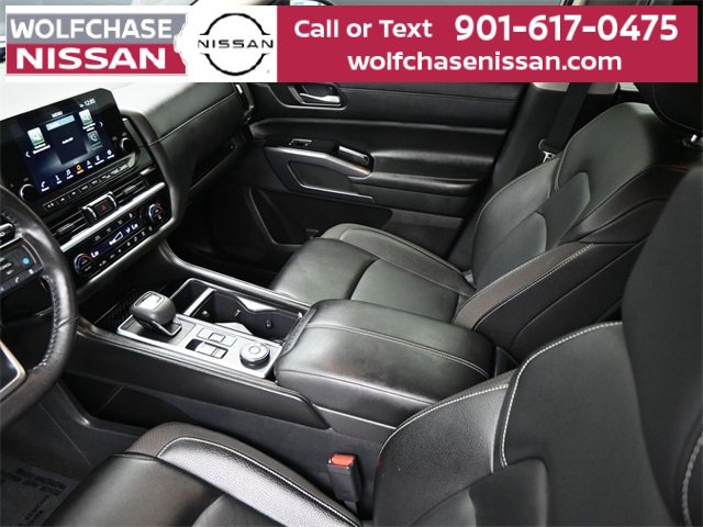 Used 2024 Nissan Pathfinder SL w/ SL Premium Package image 16