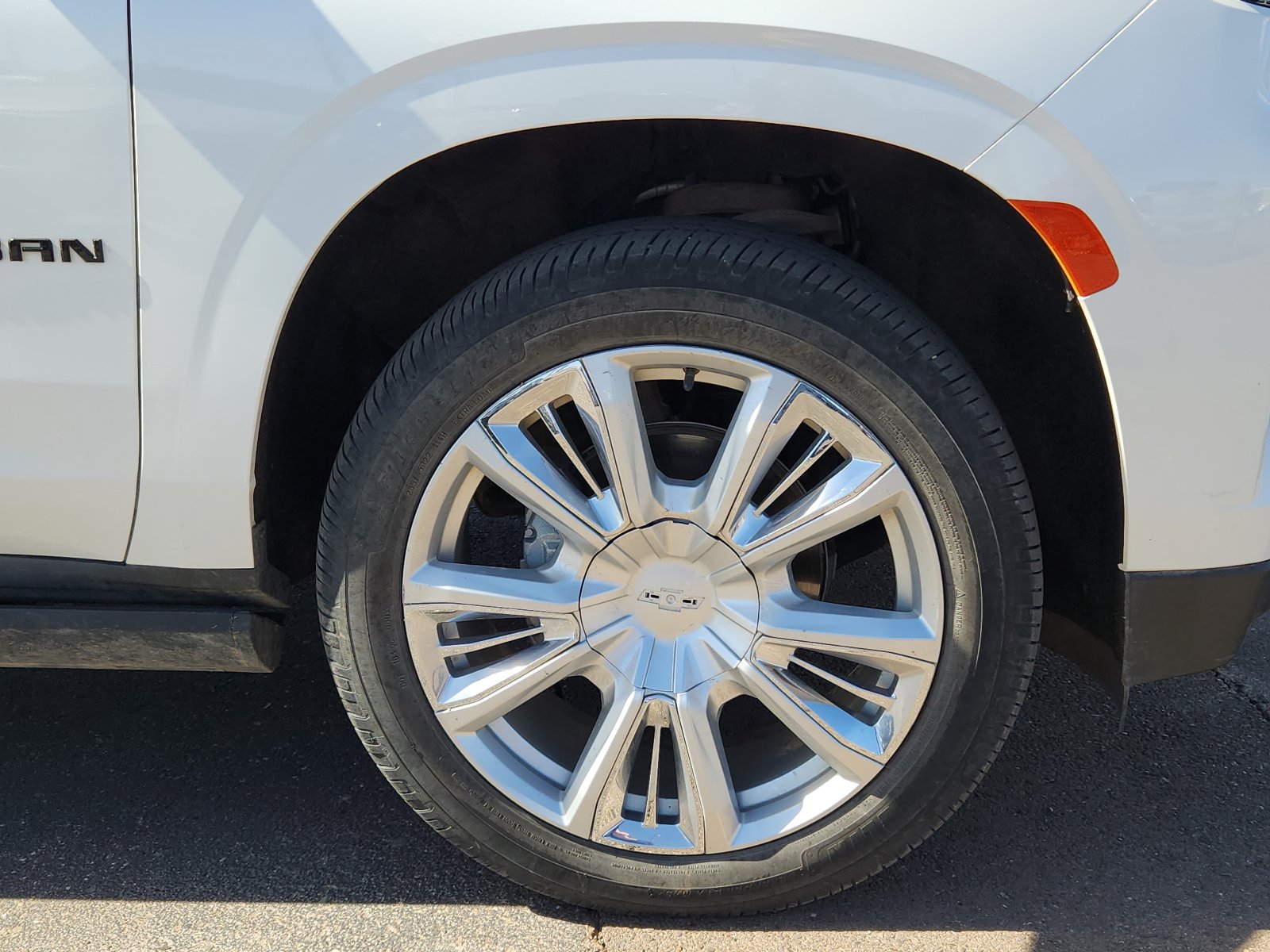 Used 2022 Chevrolet Suburban High Country image 5