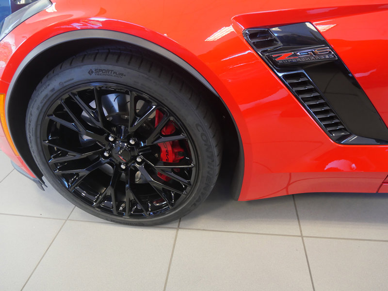 Used 2016 Chevrolet Corvette Z06 w/ 2LZ Preferred Equipment Group image 7