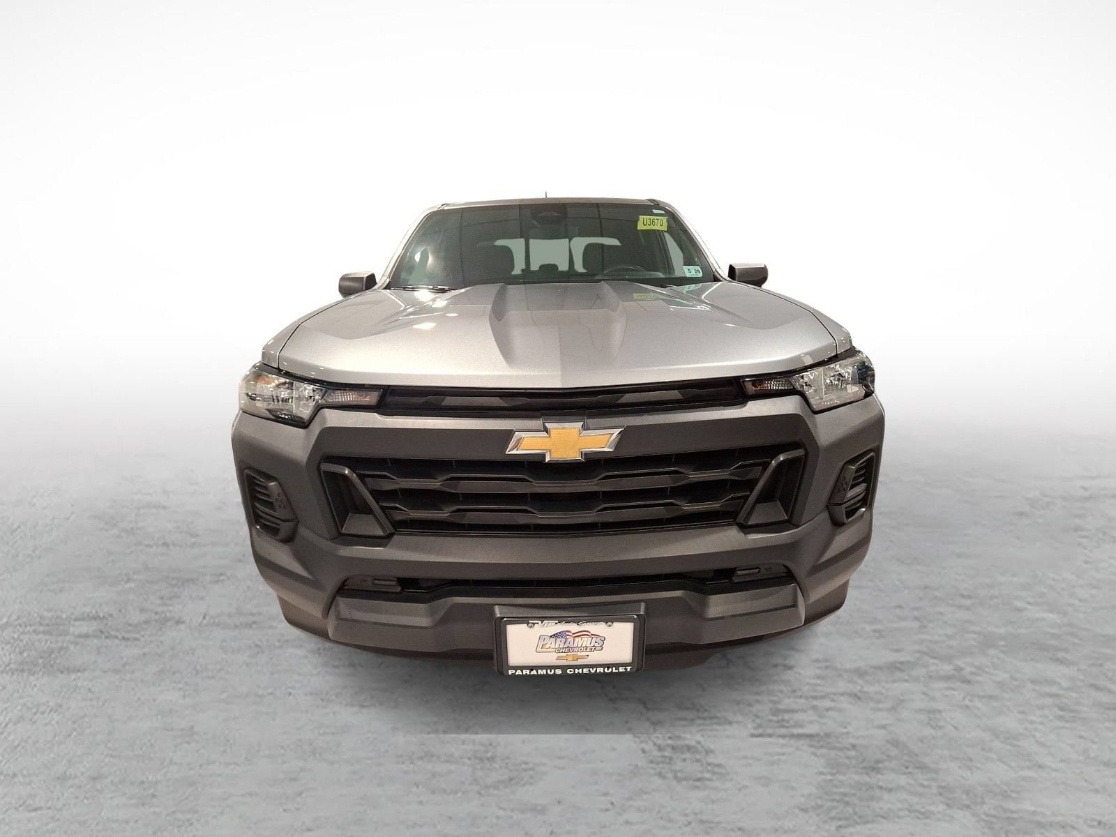 Used 2024 Chevrolet Colorado W/T w/ WT Convenience Package II RWD image 2