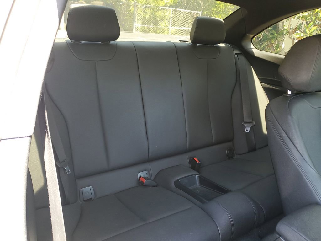 Used 2018 BMW 230i Coupe image 10