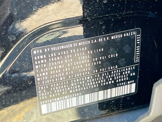 New 2025 Volkswagen Tiguan SE image 31