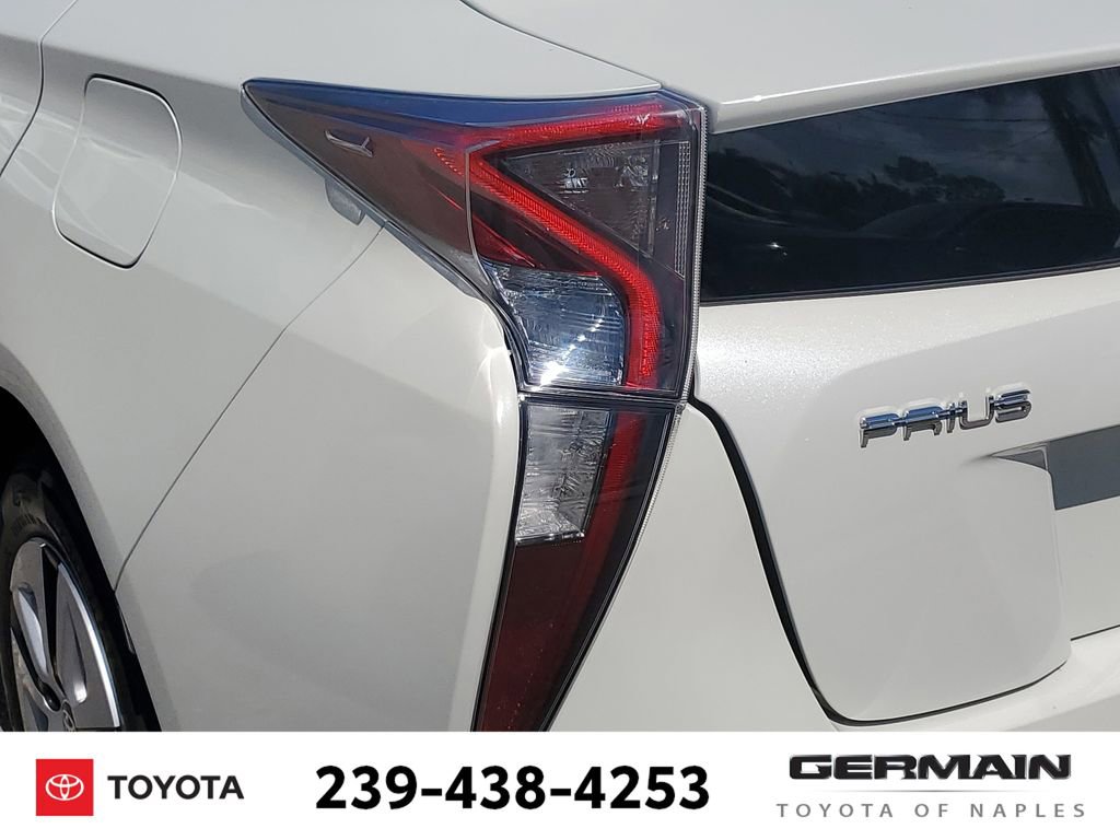 Used 2018 Toyota Prius Two FWD image 17