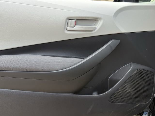 Used 2025 Toyota Corolla LE image 24