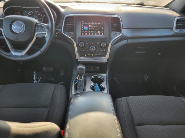 Used 2018 Jeep Grand Cherokee Laredo w/ Security & Convenience Group AWD/4WD image 15