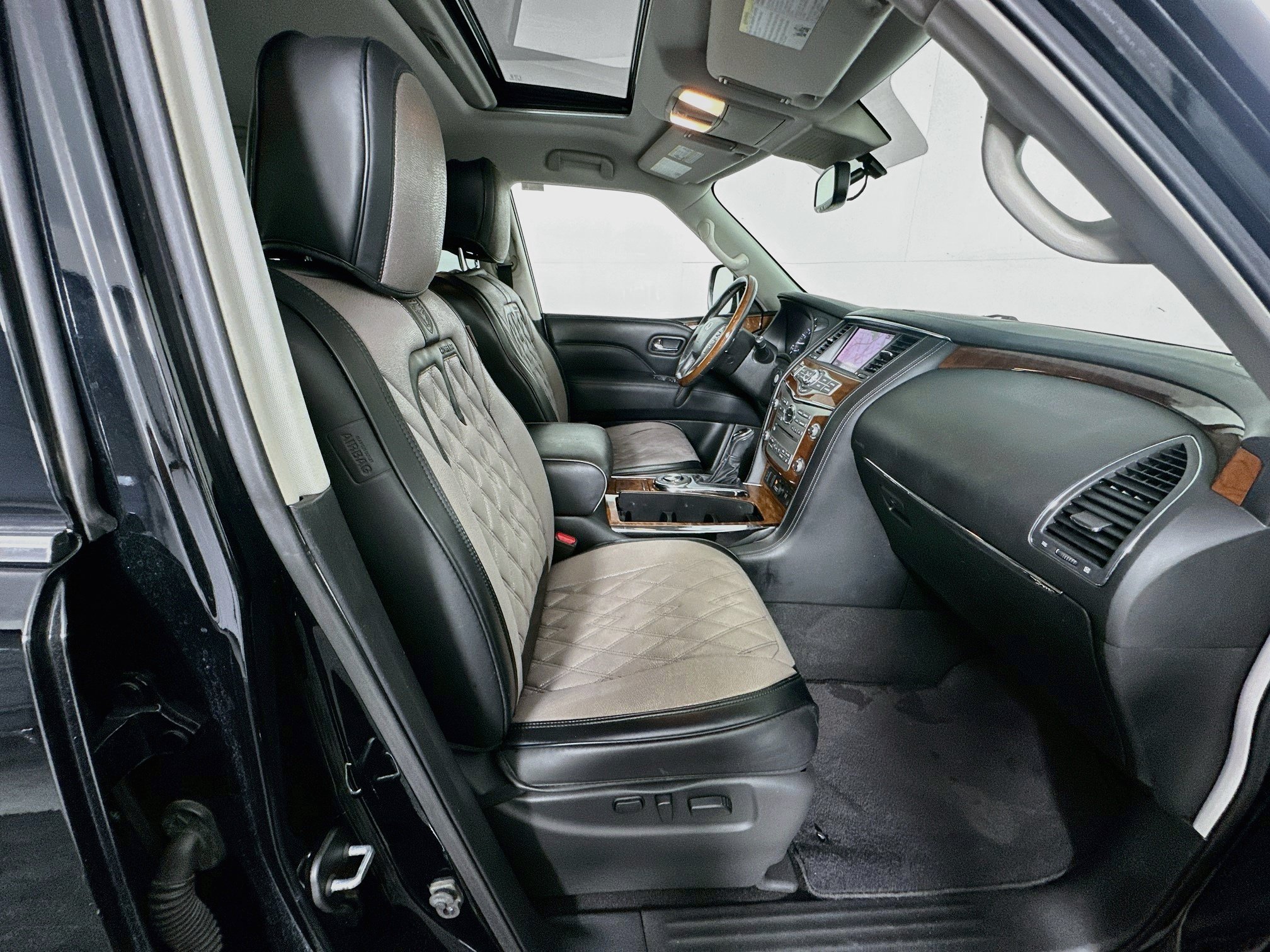 Used 2018 INFINITI QX80 2WD w/ Driver Assistance Package image 35