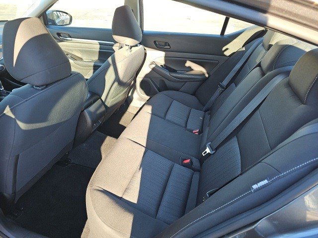 Used 2023 Nissan Altima 2.5 SV image 19