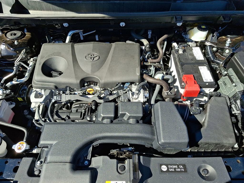 Used 2025 Toyota RAV4 XLE image 27