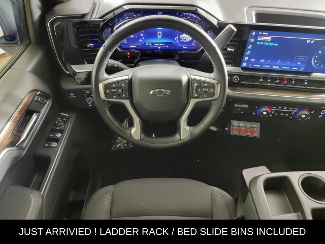 Used 2025 Chevrolet Silverado 1500 RST w/ Redline Edition AWD/4WD image 25
